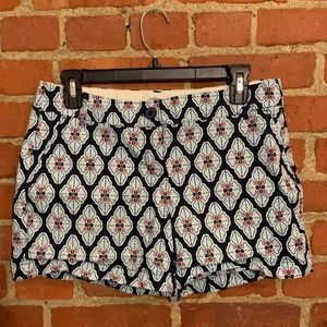 NWOT crown and ivy shorts